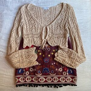 ❤️ SOLD ❤️ Boho Tan Cropped Knit Sweater - M